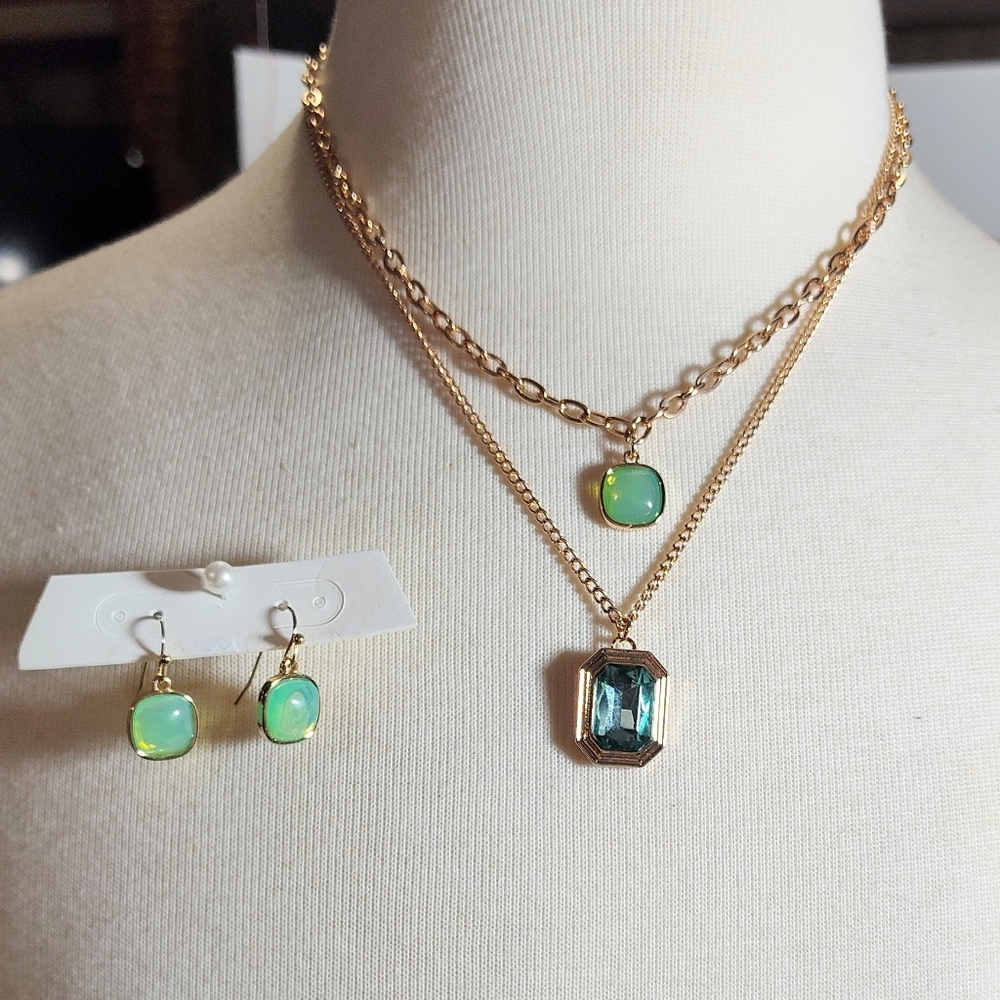 Layered Gold Necklace With Shades Of Green Pendants Earring Set Nwot